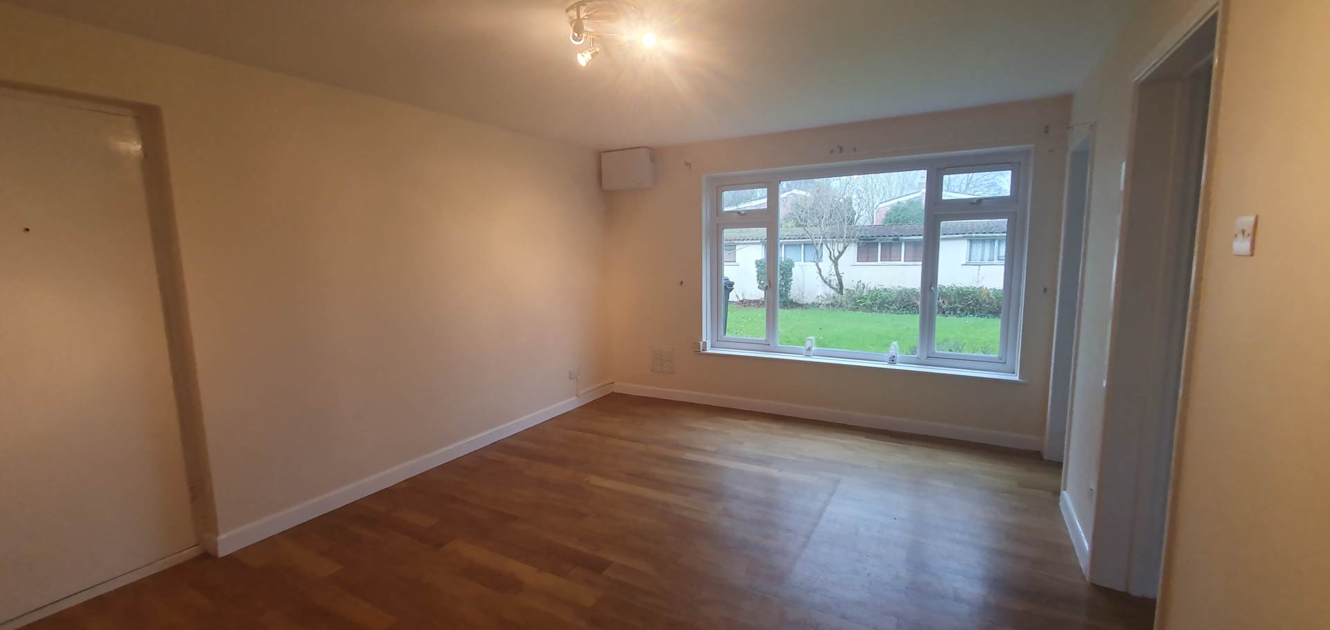 Deane Drive, Taunton, Image 4