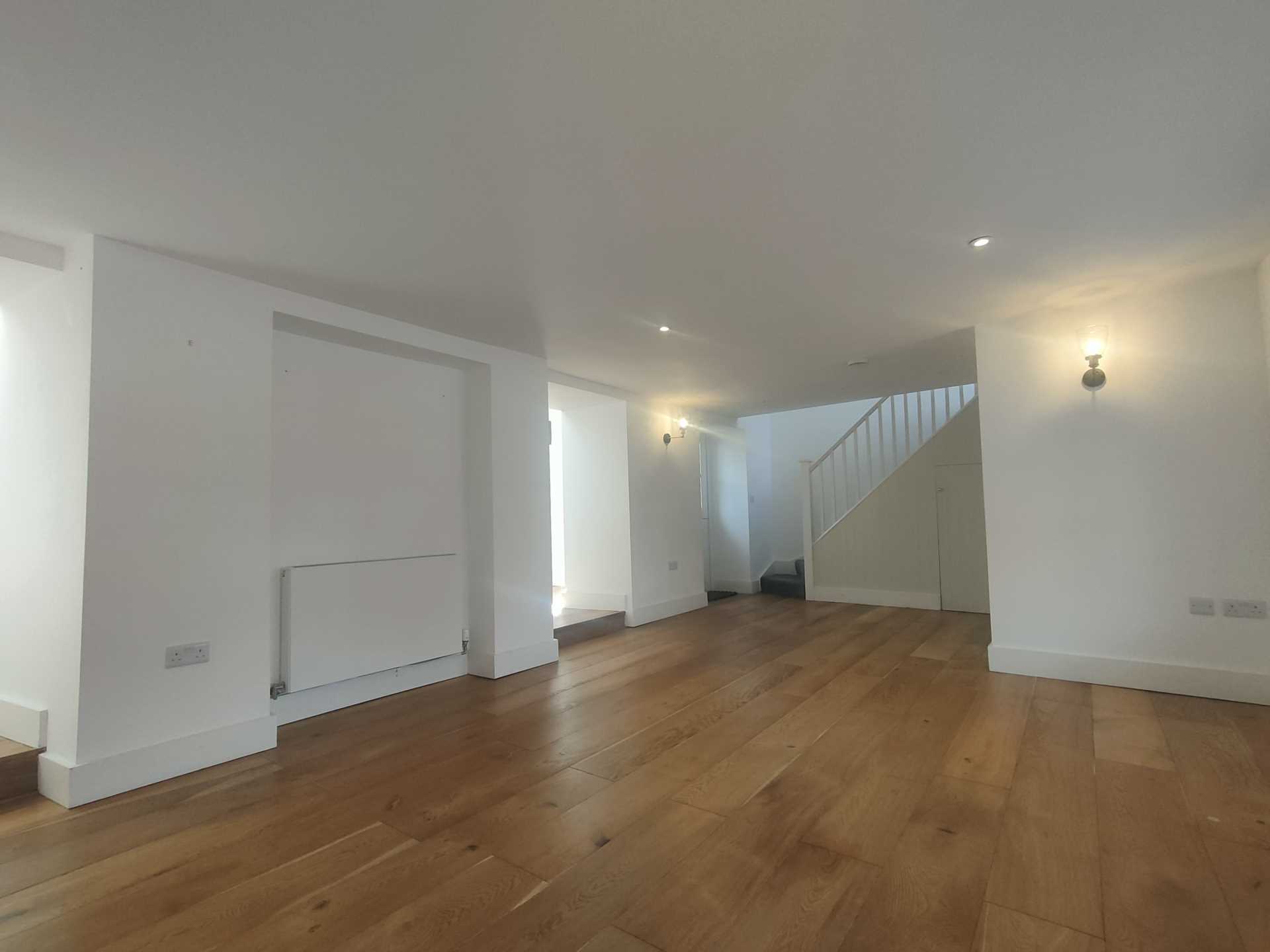 East Street, Chard, Image 4