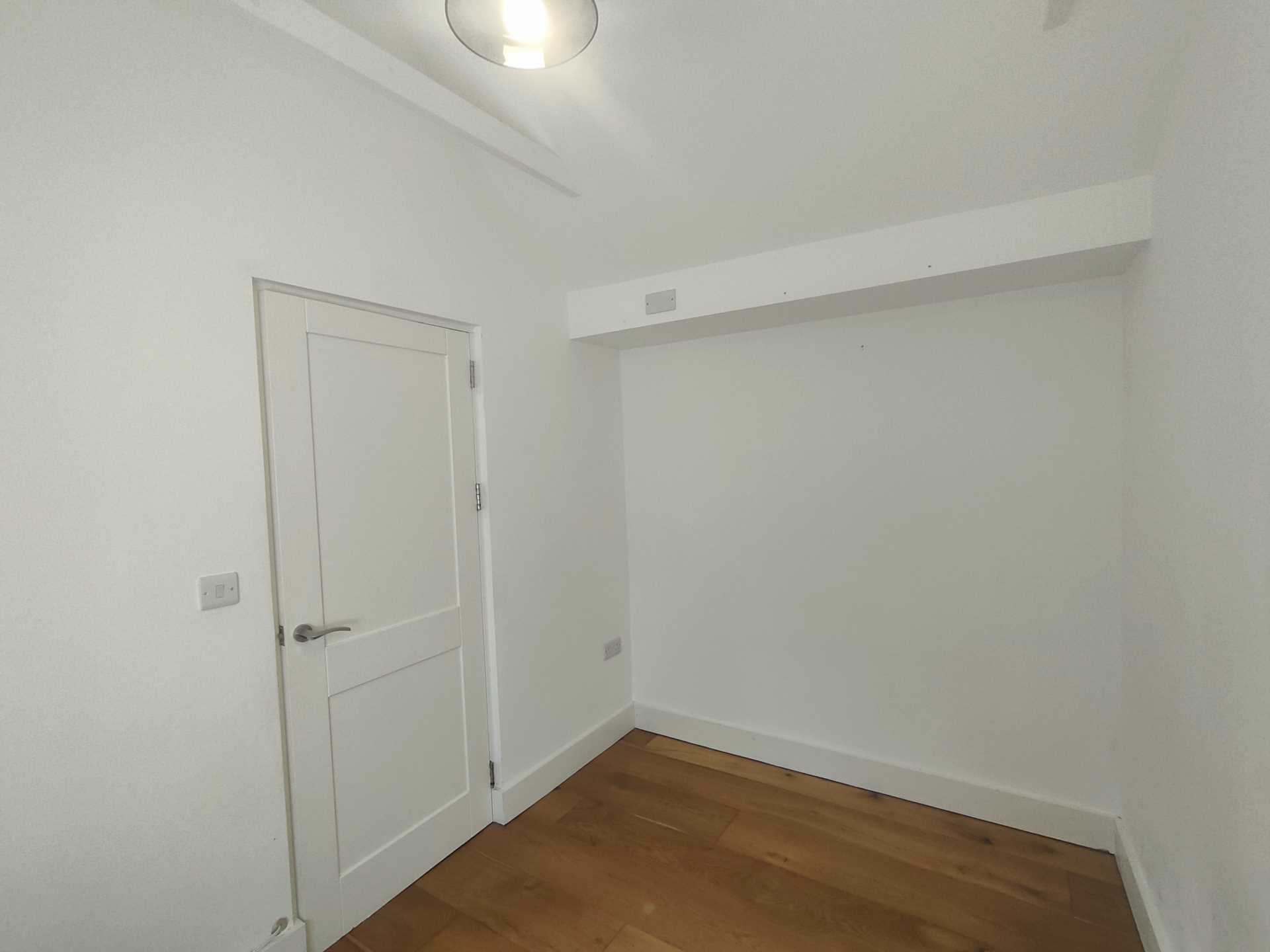 East Street, Chard, Image 9