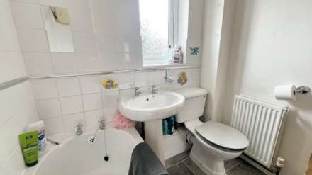 Langdon Close, Chard, Image 12