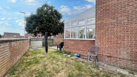 Langdon Close, Chard, Image 16