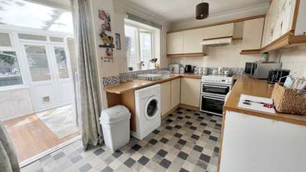 Langdon Close, Chard, Image 5