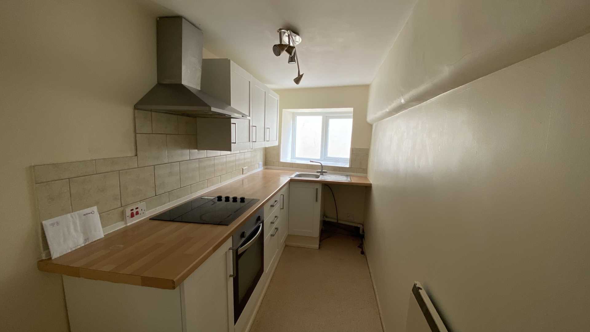 Holyrood Street, Chard, Image 5
