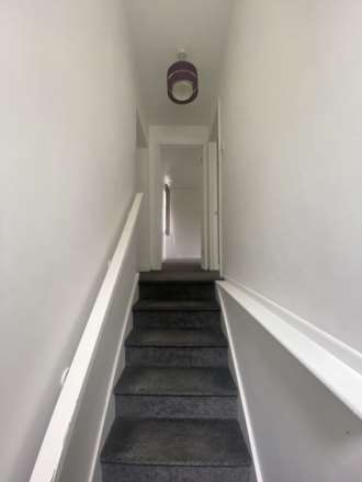 Fore Street, Chard, Image 4