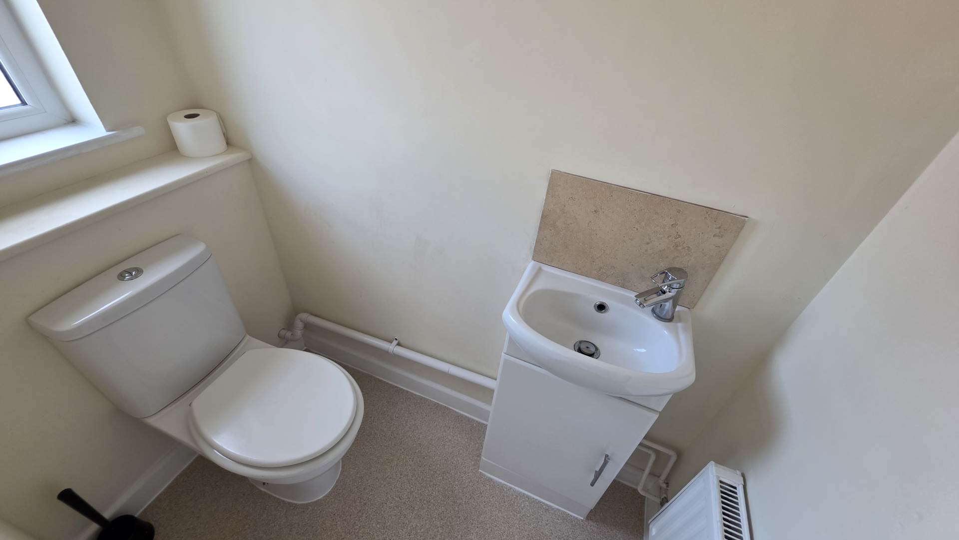 Wheddon Court, Chard, Image 4