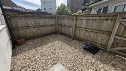 Wheddon Court, Chard, Image 10