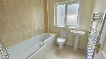Wheddon Court, Chard, Image 8