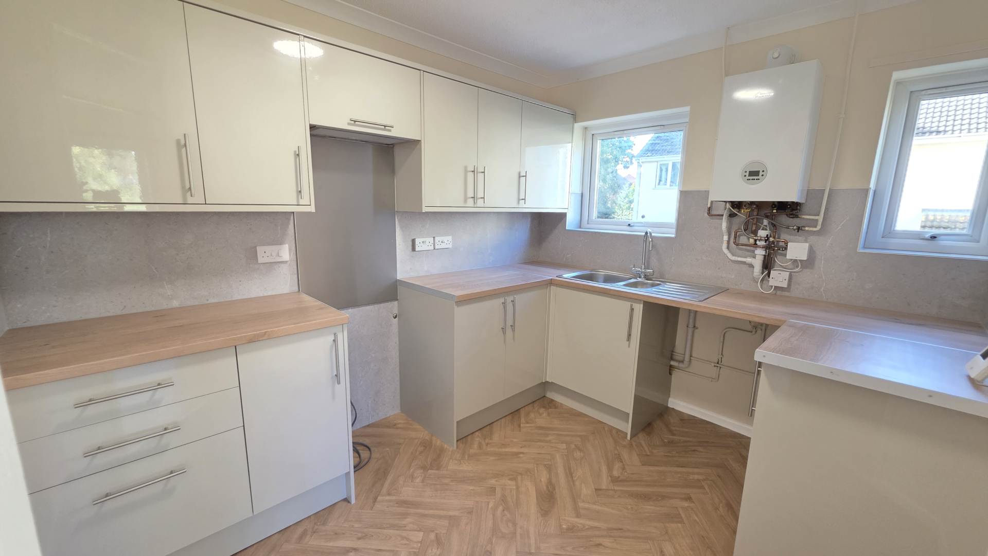 Bubwith Close, Chard, Image 4