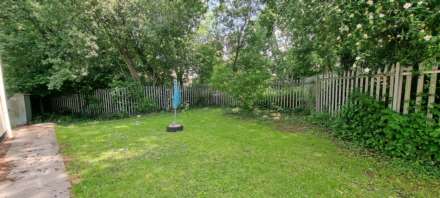 Bubwith Close, Chard, Image 8
