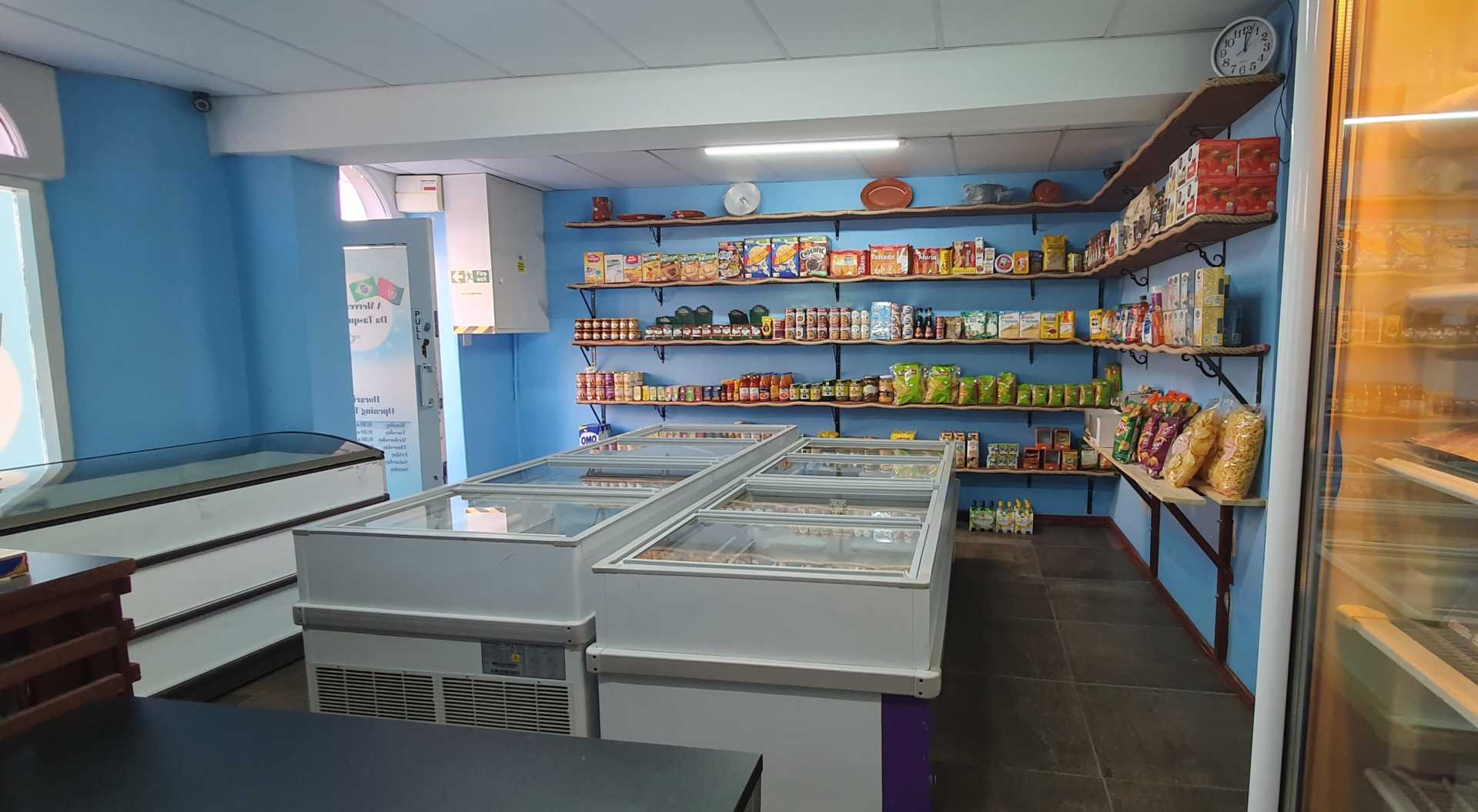 Holyrood Street, Chard, Image 3