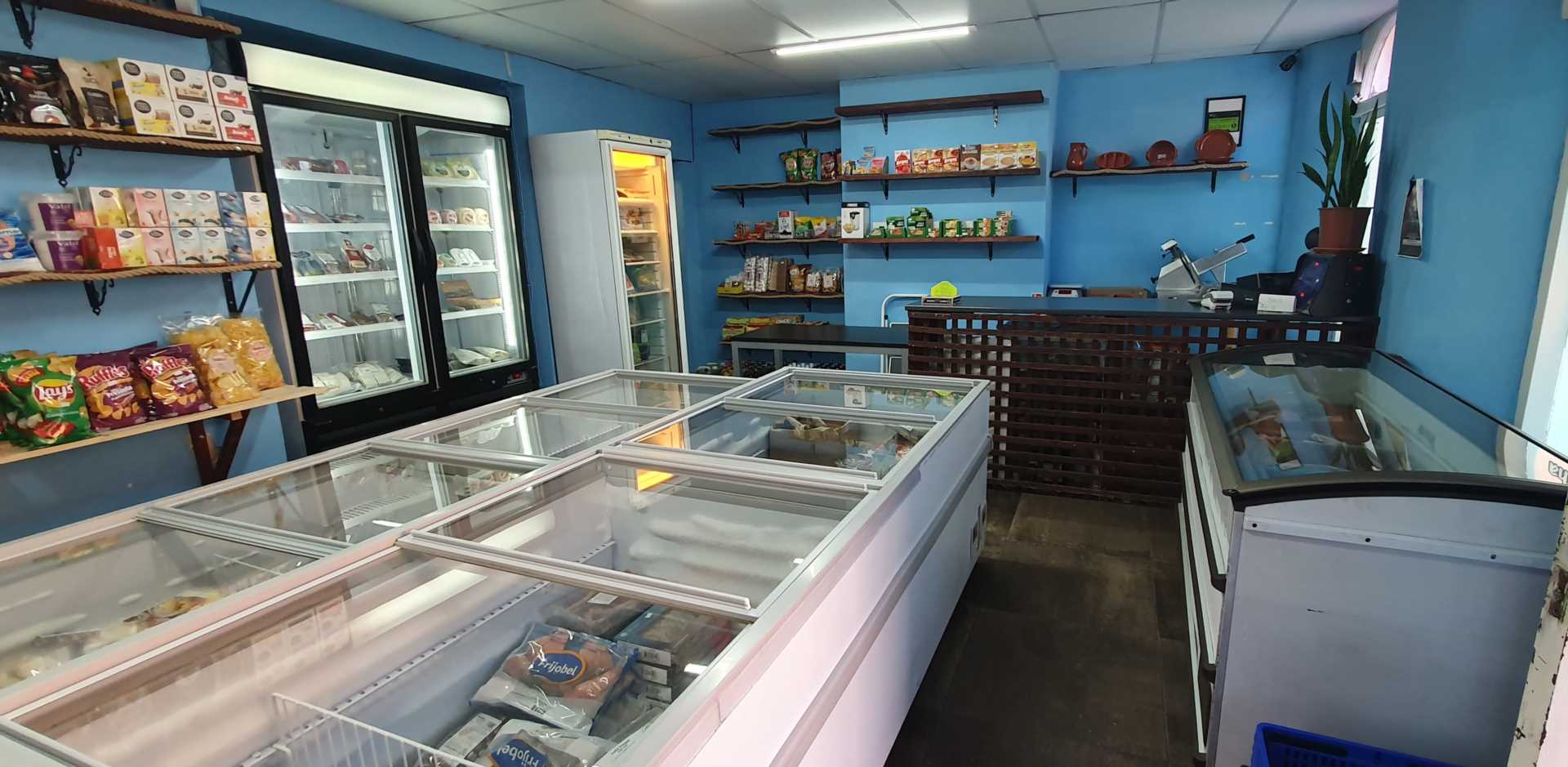 Holyrood Street, Chard, Image 4