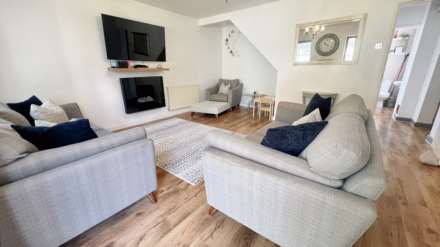 Beasely Court, Chard, Image 2