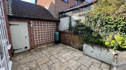 Beasely Court, Chard, Image 21