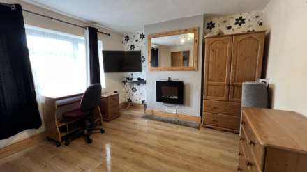 Furzehill, Chard, Image 2