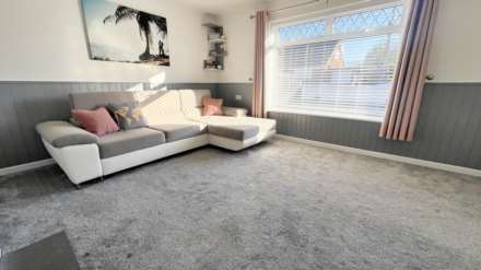 St Marys Close, Chard, Image 7