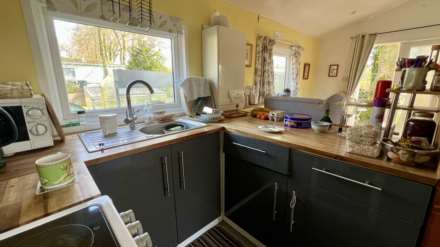 Turnpike, Chard, Image 2