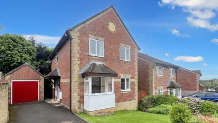 Caraway Close, Chard, Image 1
