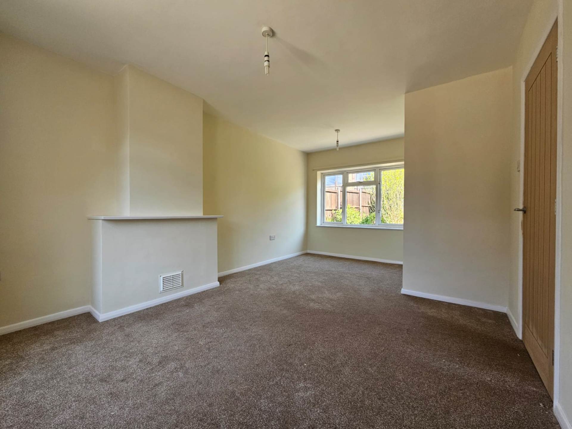 New Bungalows, Chard, Image 2