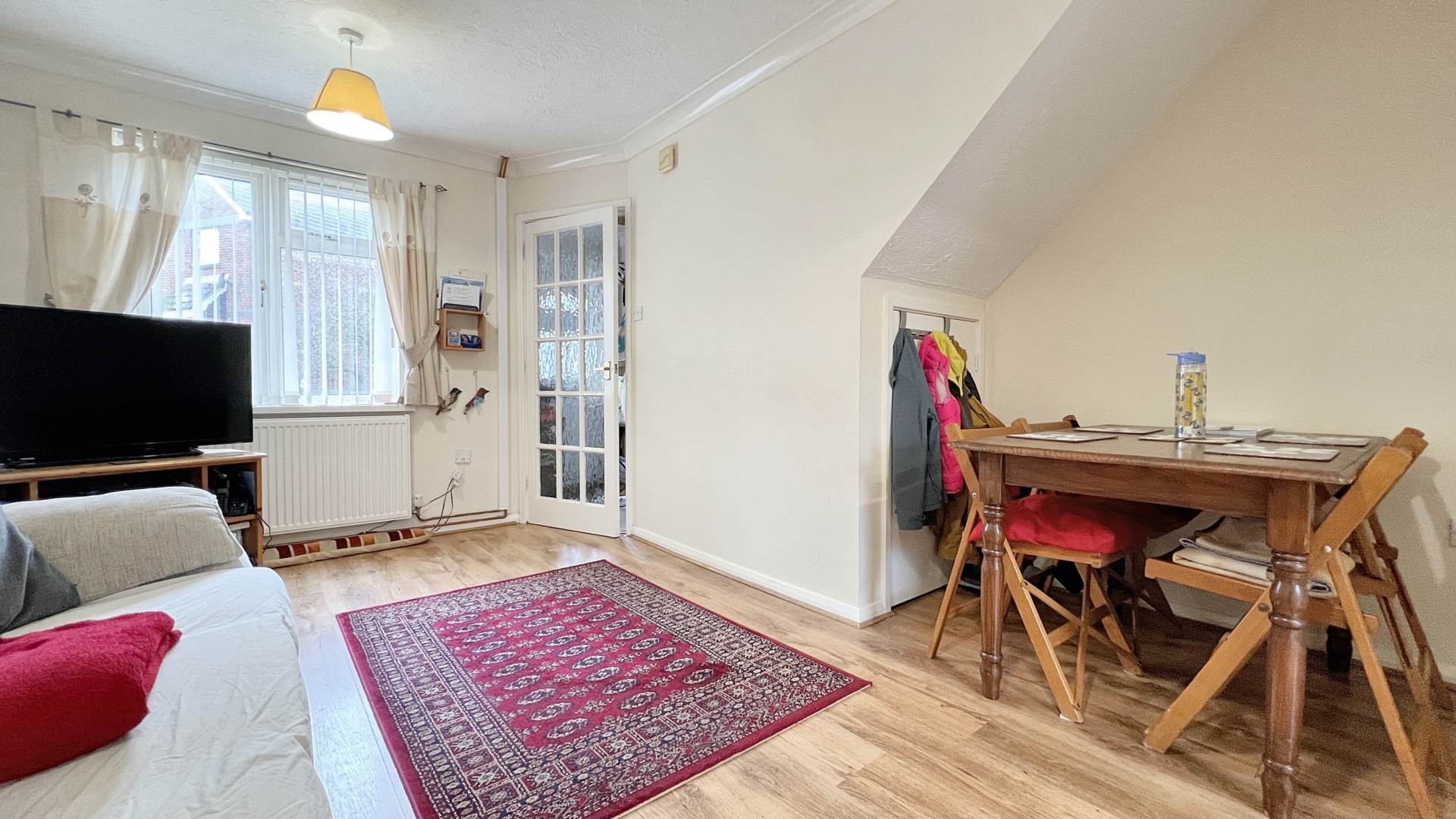 Bryer Close, Chard, Image 4