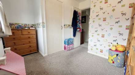 Bryer Close, Chard, Image 13