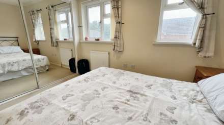 Bryer Close, Chard, Image 9