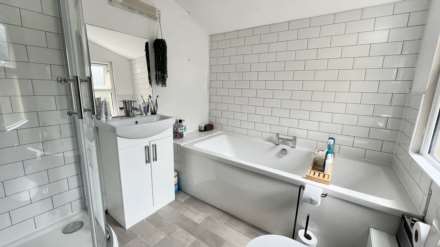 Coronation Street, Chard, Image 13