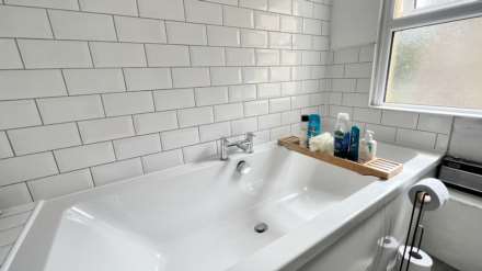 Coronation Street, Chard, Image 14