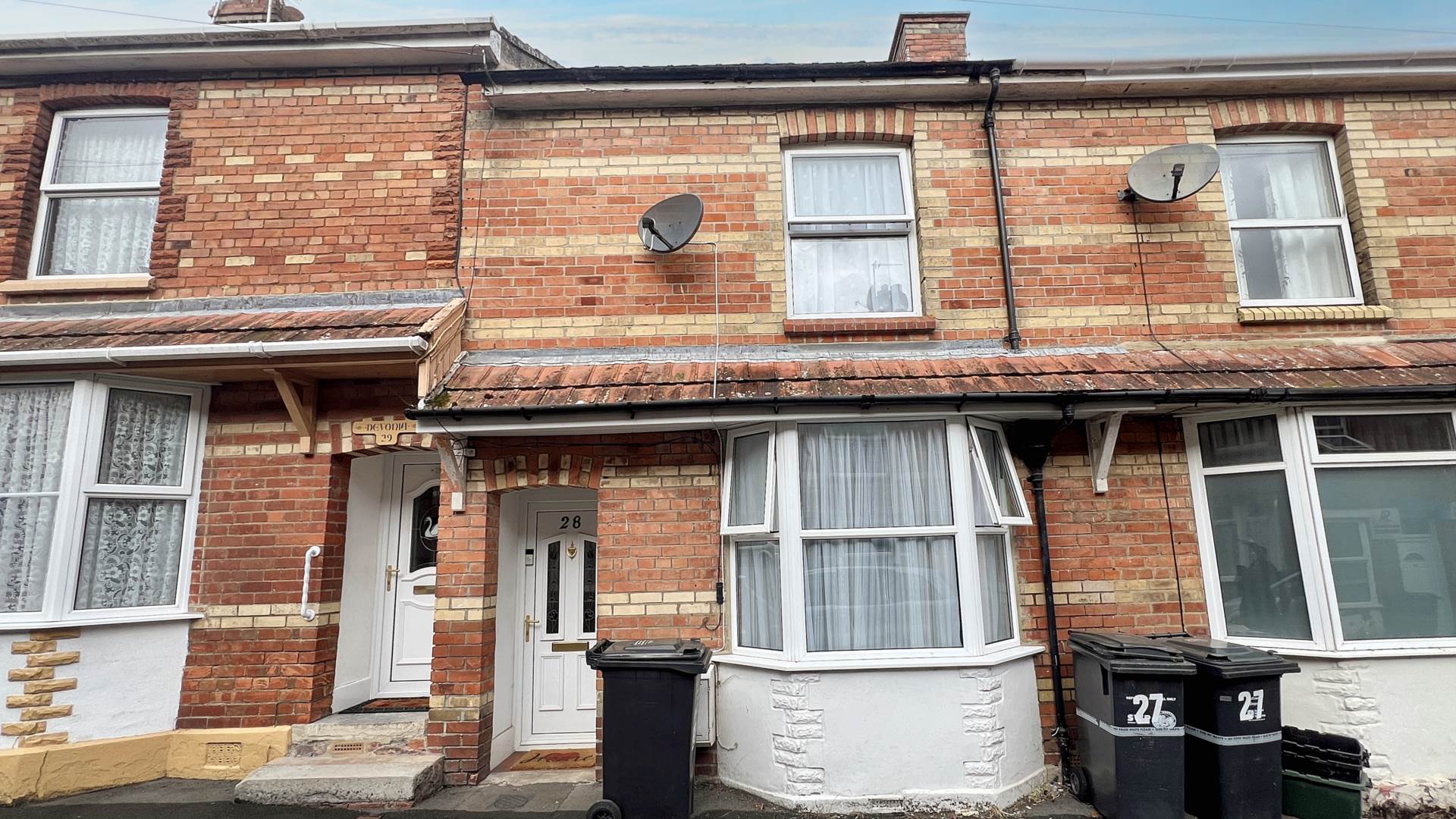 Coronation Street, Chard, Image 1