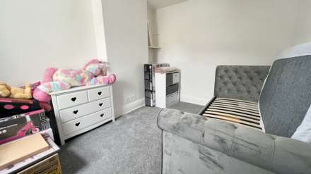 Coronation Street, Chard, Image 14