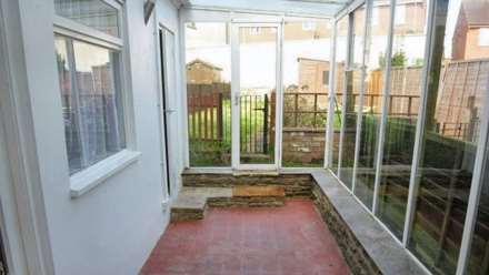 Coronation Street, Chard, Image 15