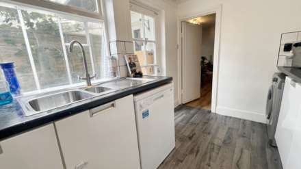 Coronation Street, Chard, Image 6