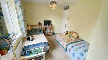 Bampton Avenue, Chard, Image 10
