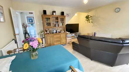 Bampton Avenue, Chard, Image 2