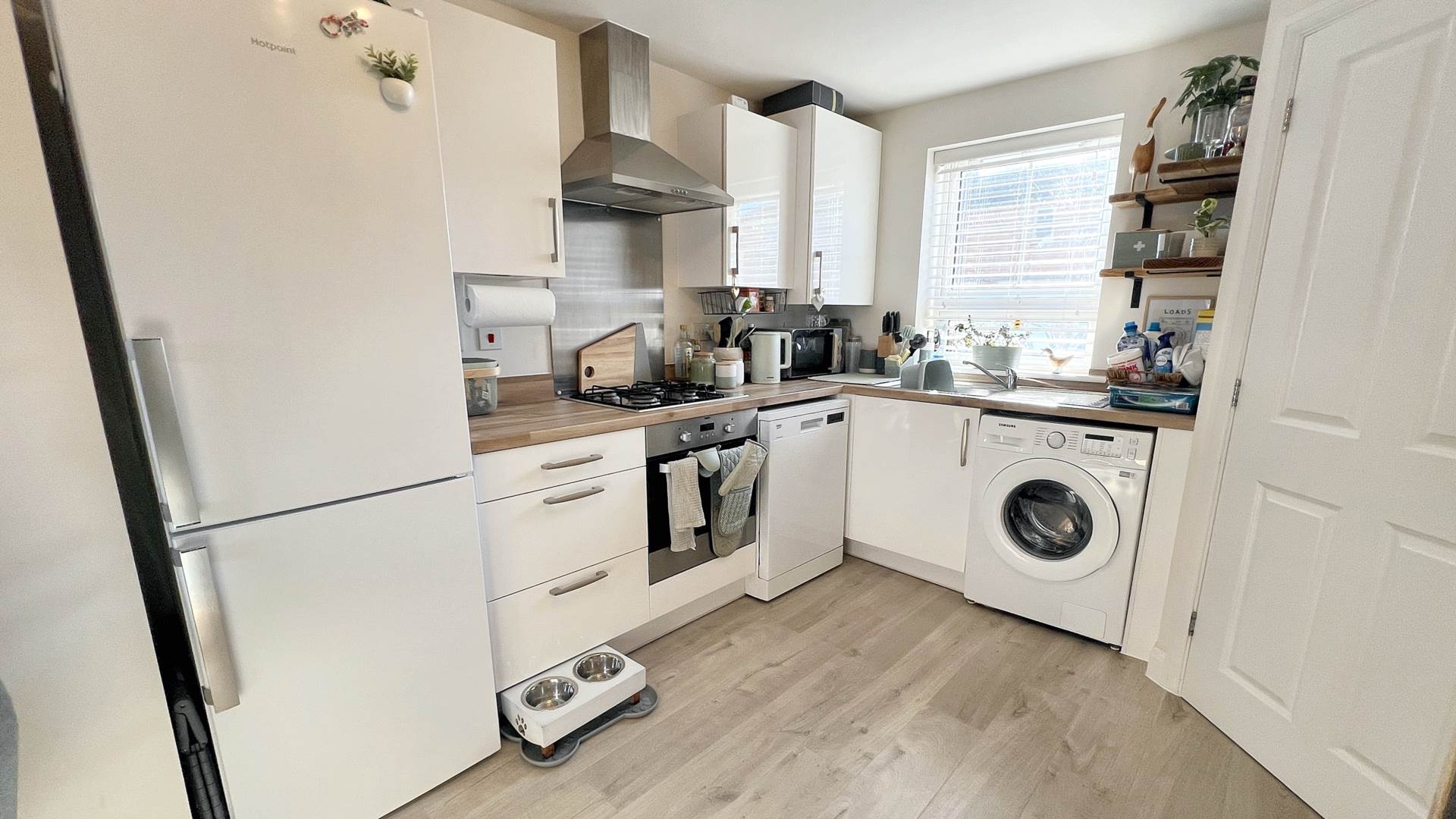 Honeycomb Vale, Chard, Image 2