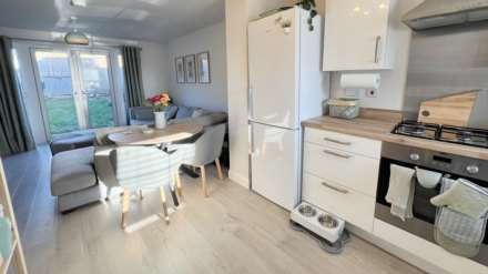 Honeycomb Vale, Chard, Image 3