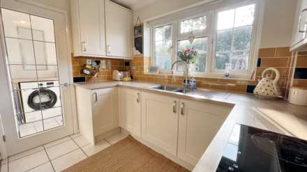 Barberry Drive, Chard, Image 3