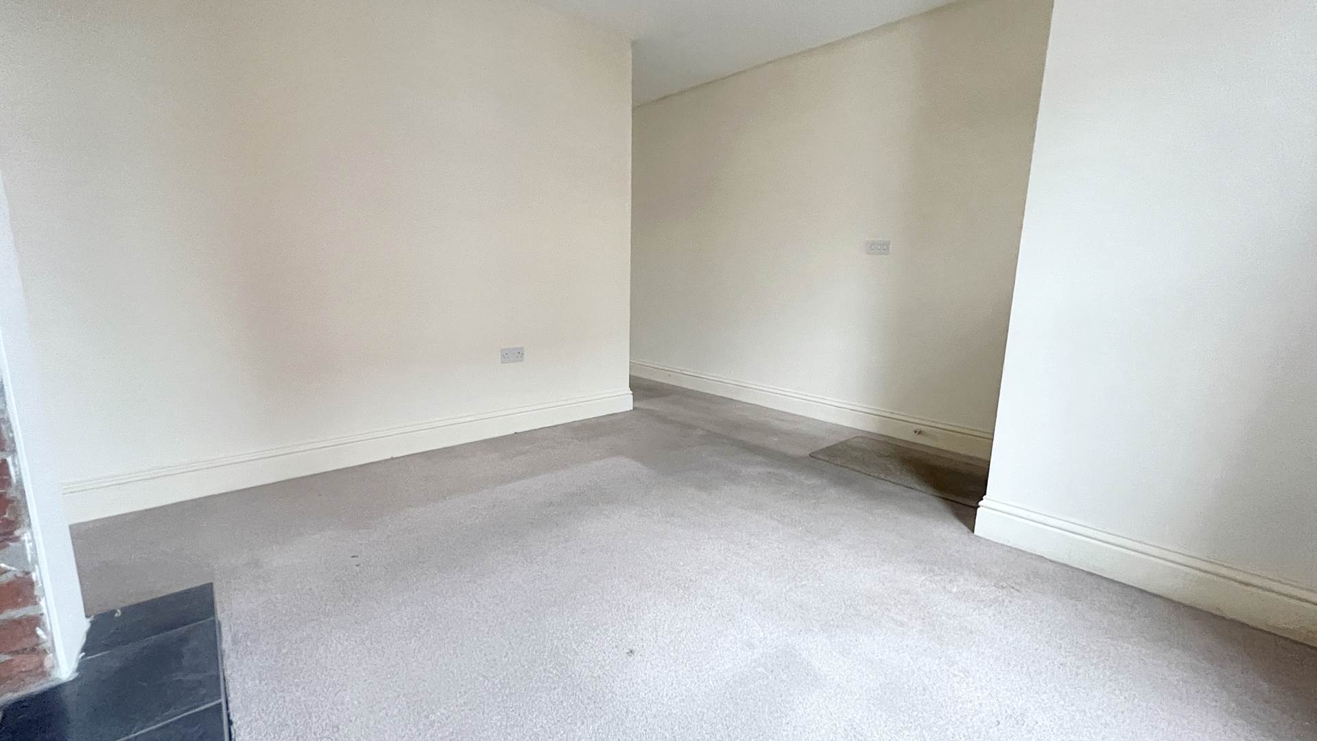 Cambridge Street, Chard, Image 3