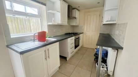Cambridge Street, Chard, Image 6