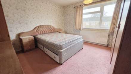 Bubwith Close, Chard, Image 11