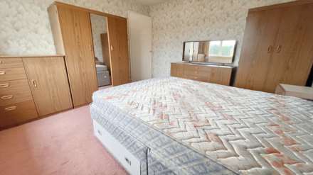 Bubwith Close, Chard, Image 13