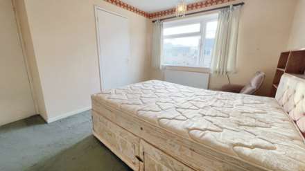 Bubwith Close, Chard, Image 9