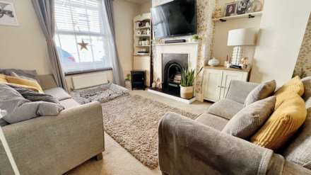 Cambridge Street, Chard, Image 2
