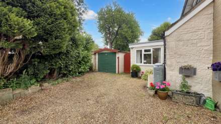 Furnham Crescent, Chard, Image 25