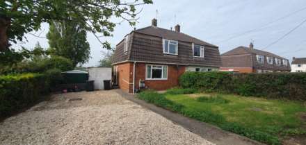 3 Bedroom House, Stringfellow Crescent, Chard