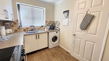 Cedar Court, Martock, Image 7