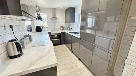 Furnham Close, Chard, Image 6
