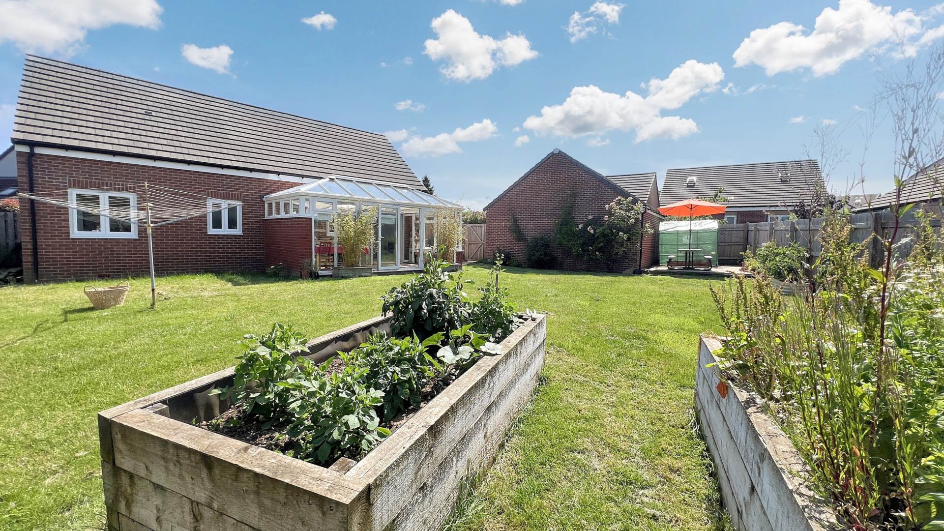 Lime Close, Chard, Image 23