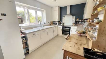 Lime Close, Chard, Image 3