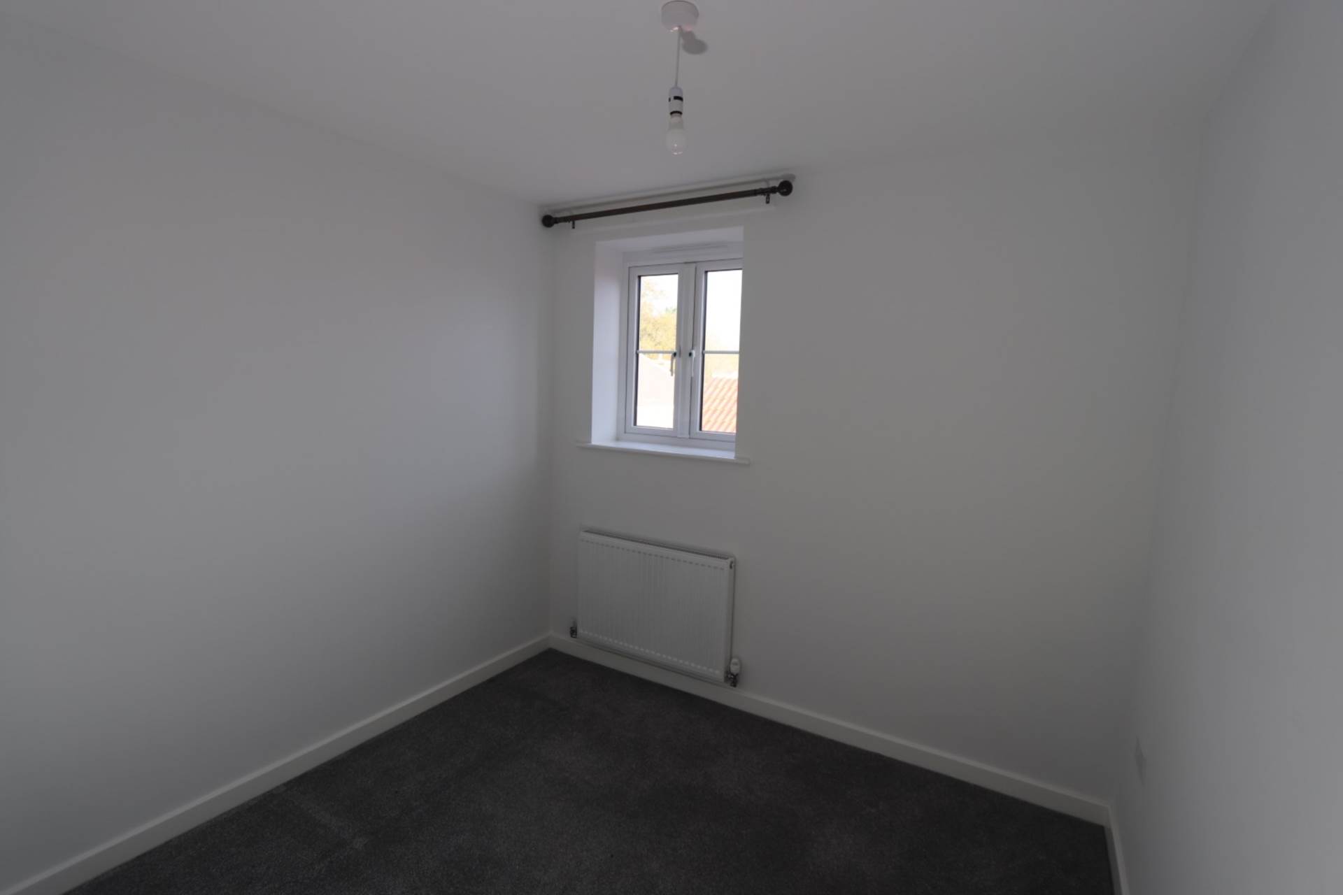 Fisher Court, Chard, Image 5