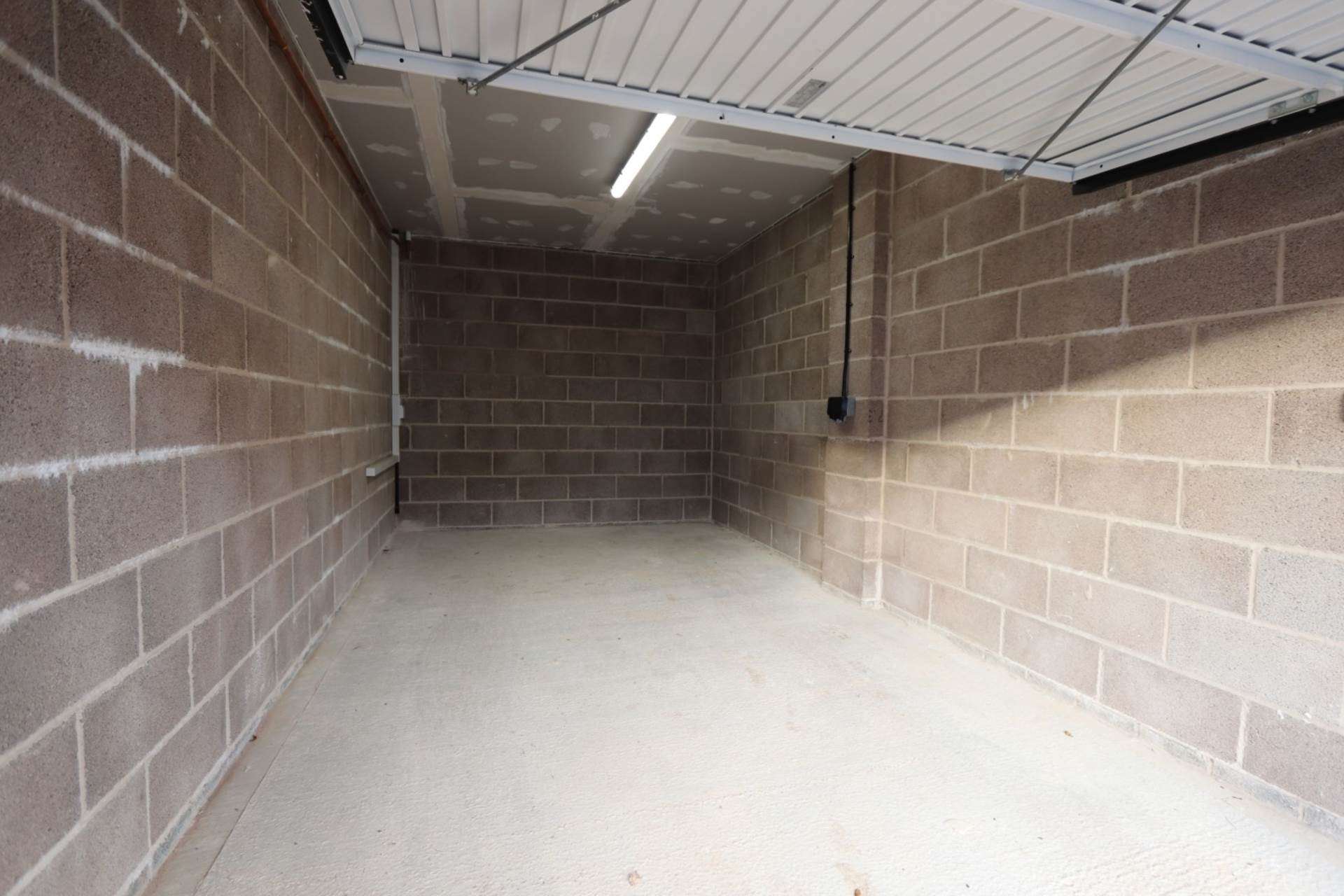 Fisher Court, Chard, Image 7
